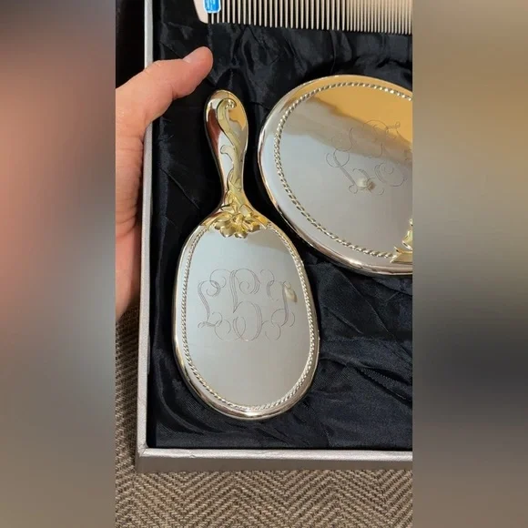 NWT Oneida Elegant ROPES & BOWS Silverplate 3pc dresser Grooming Accessories Set - Picture 11 of 12